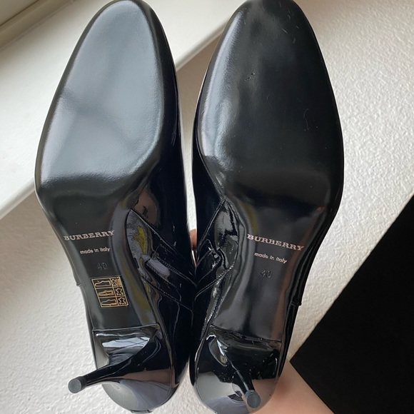 Burberry Ankle Patent booties - Picture 4 of 8